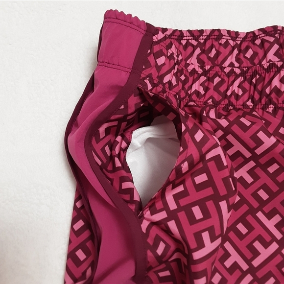 Tommy Hilfiger Athletic Shorts Womens Large - Picture 8 of 13